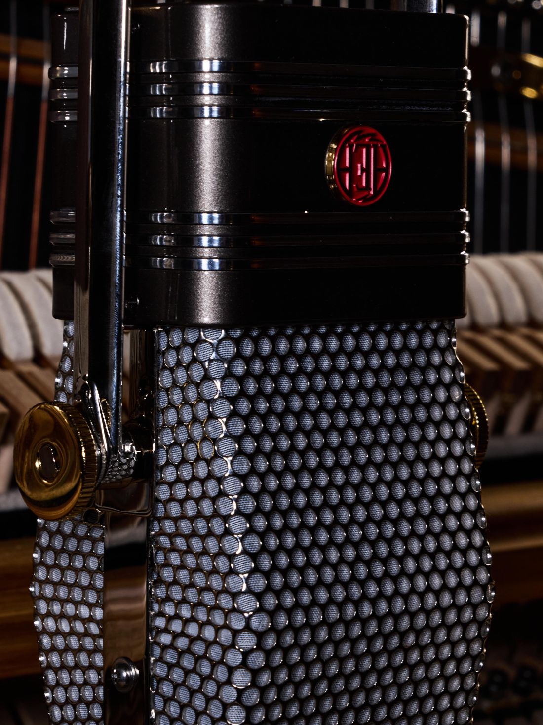 AEA A440 ribbon microphones in frontal stereo position at the Klavins Una Corda 88, Tearworks studio